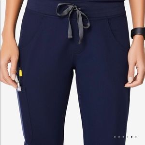 Figs Kade Navy Scrub Pants in Large/Tall